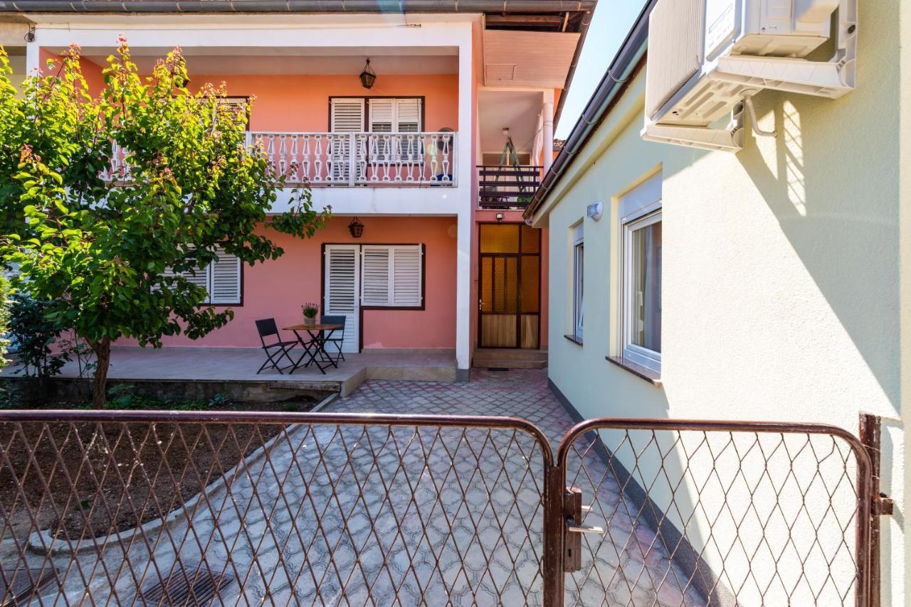 Studio Apartment Gina Zadar Exterior foto
